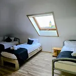 Penthouse Mit 4 Zimmern, 10 Betten, Bad, Wc, Kueche Und Terrasse