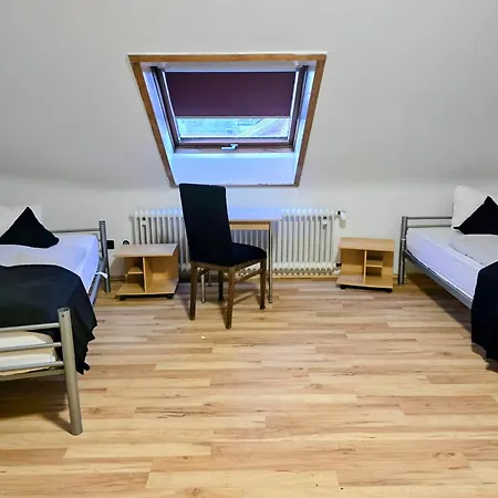 Penthouse Mit 4 Zimmern, 10 Betten, Bad, Wc, Kueche Und Terrasse Pensjonat